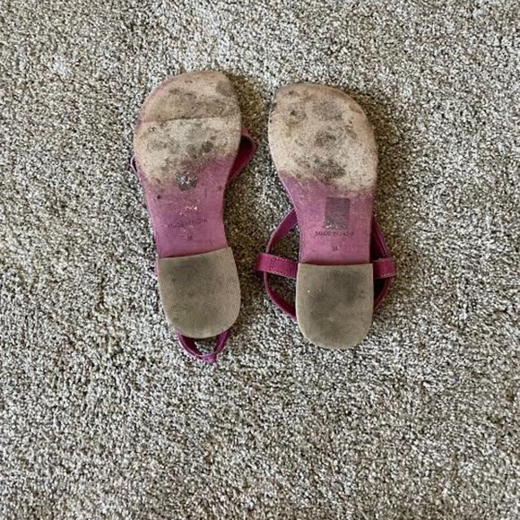 Free People La Risa Raspberry Leather Buckle Adjustable Strap Flat Sandals 38 - Picture 4 of 4